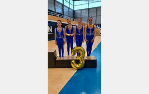 Médaille de bronze : Mia, Léna, Lou-Ann et Soahary